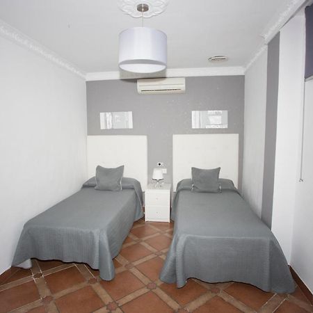 Alojamiento El Chaparro Barbate Junto A La Venta El Loro Exterior photo