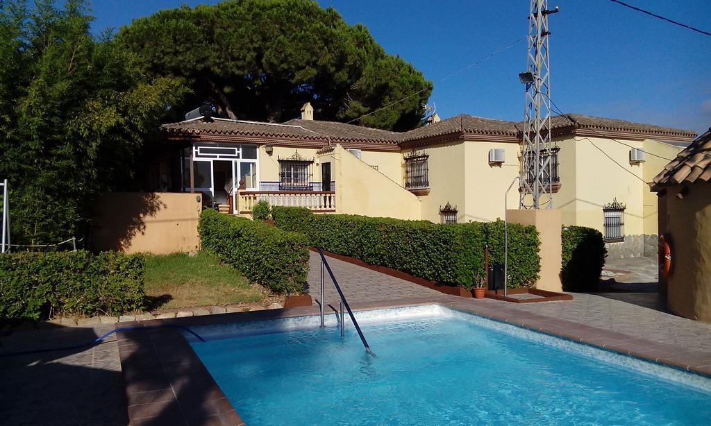 Alojamiento El Chaparro Barbate Junto A La Venta El Loro Exterior photo